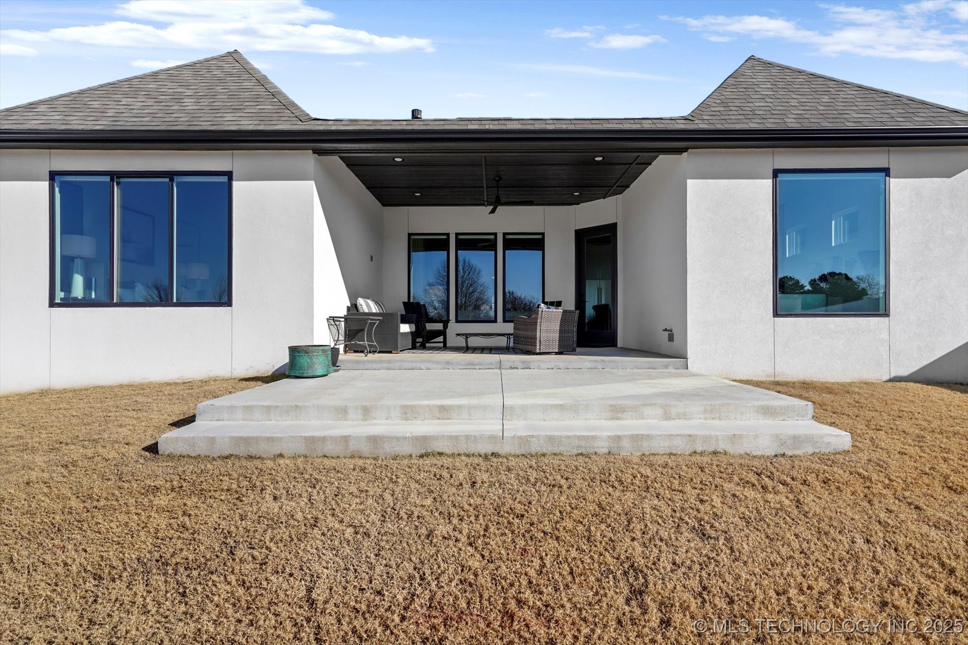 Broken Arrow, Oklahoma, 74014, United States, 3 Bedrooms Bedrooms, ,3 BathroomsBathrooms,Residential,For Sale,1927200