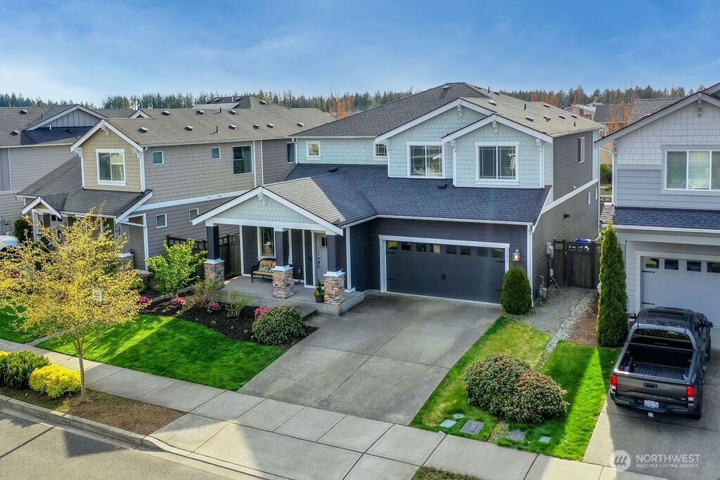 Black Diamond, Washington, 98010, United States, 4 Bedrooms Bedrooms, ,3 BathroomsBathrooms,Residential,For Sale,1777574