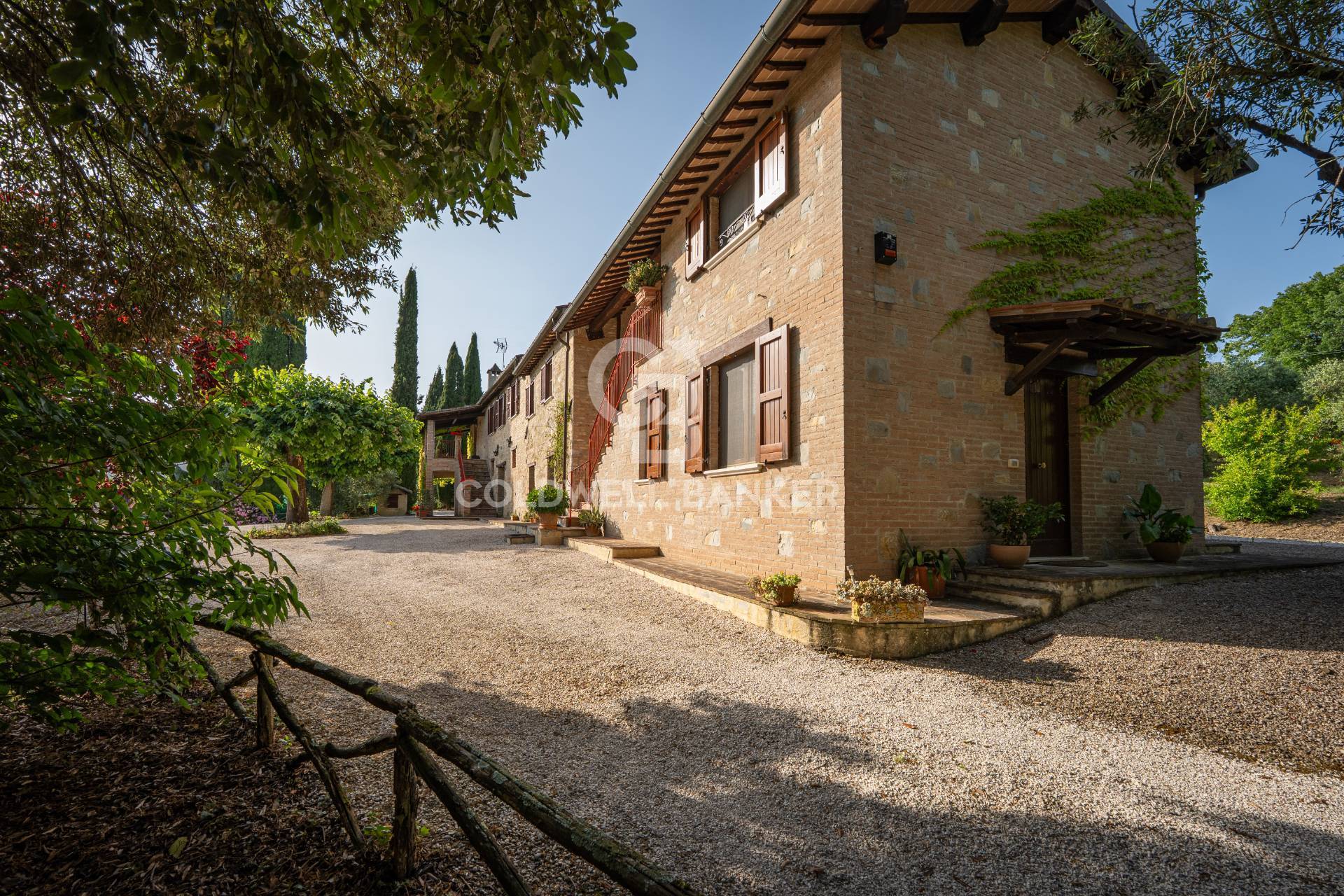 Perugia, Perugia, 06100, IT, 6 Bedrooms Bedrooms, ,3 BathroomsBathrooms,Residential,For Sale,1883691