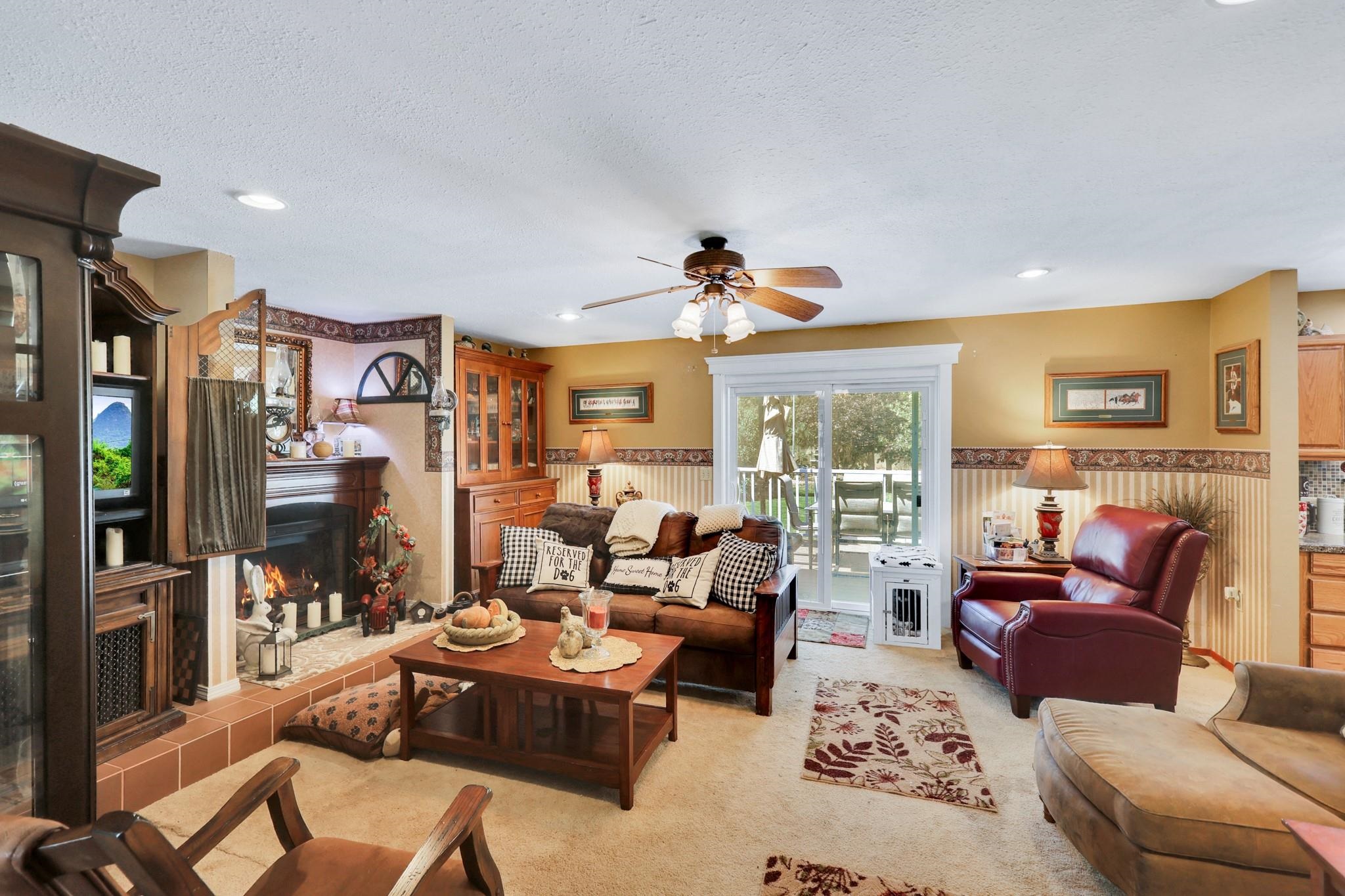 Medical Lake, Washington, 99022, United States, 5 Bedrooms Bedrooms, ,3 BathroomsBathrooms,Residential,For Sale,1901495