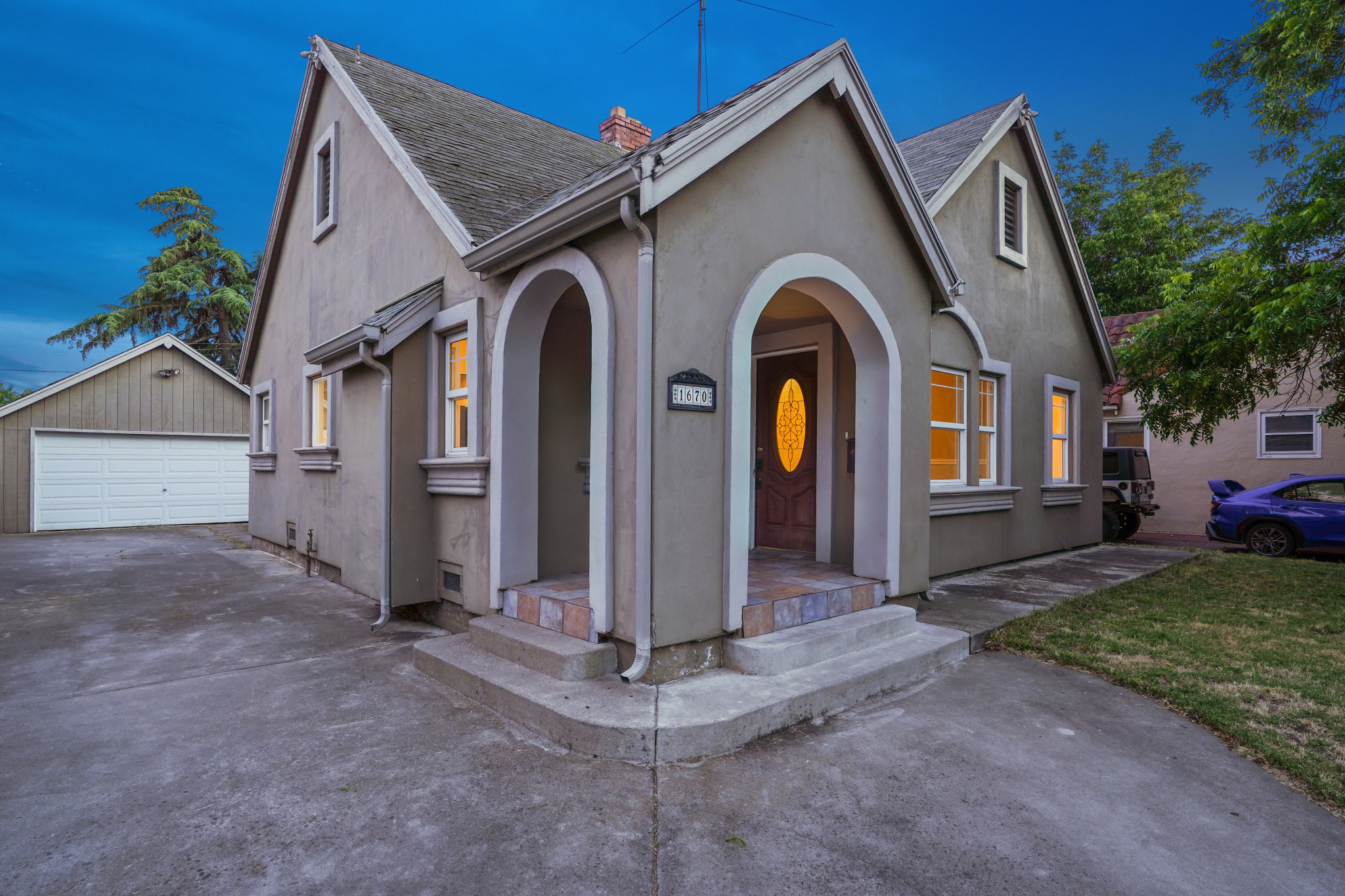  1670 W Poplar St. - 物件實景