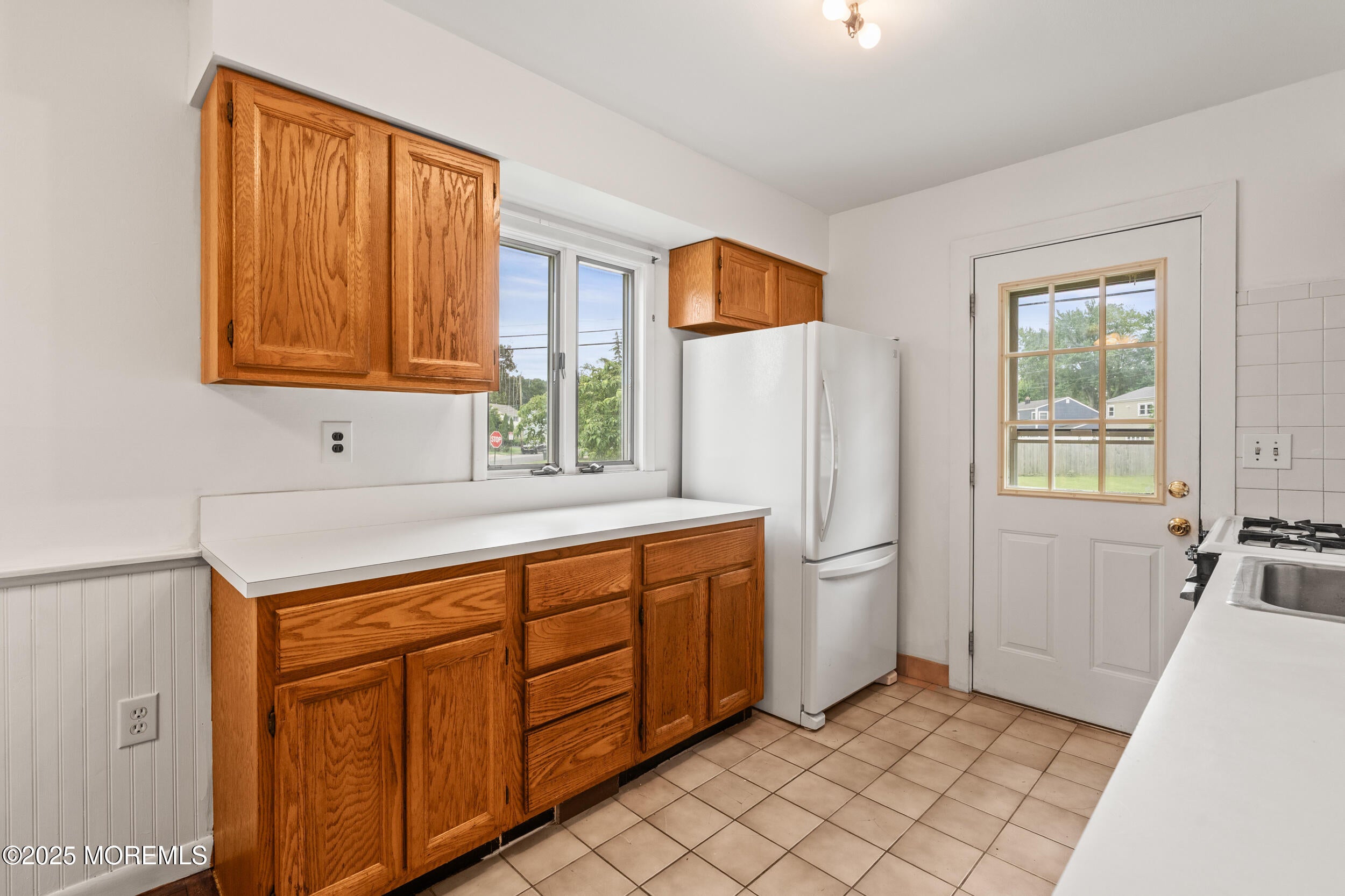 Oakhurst, New Jersey, 07755, United States, 3 Bedrooms Bedrooms, ,2 BathroomsBathrooms,Residential,For Sale,1923231