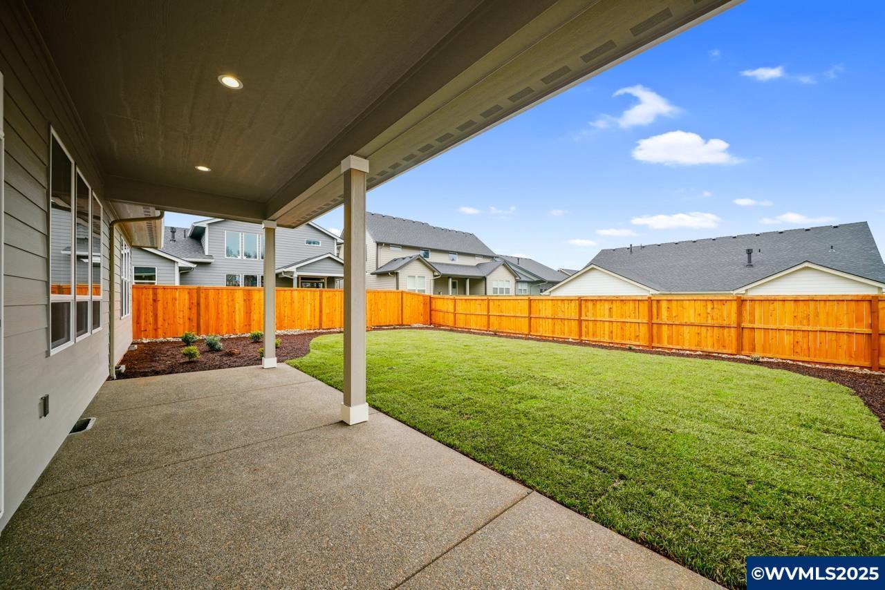 Salem, Oregon, 97306, United States, 4 Bedrooms Bedrooms, ,2 BathroomsBathrooms,Residential,For Sale,1857017
