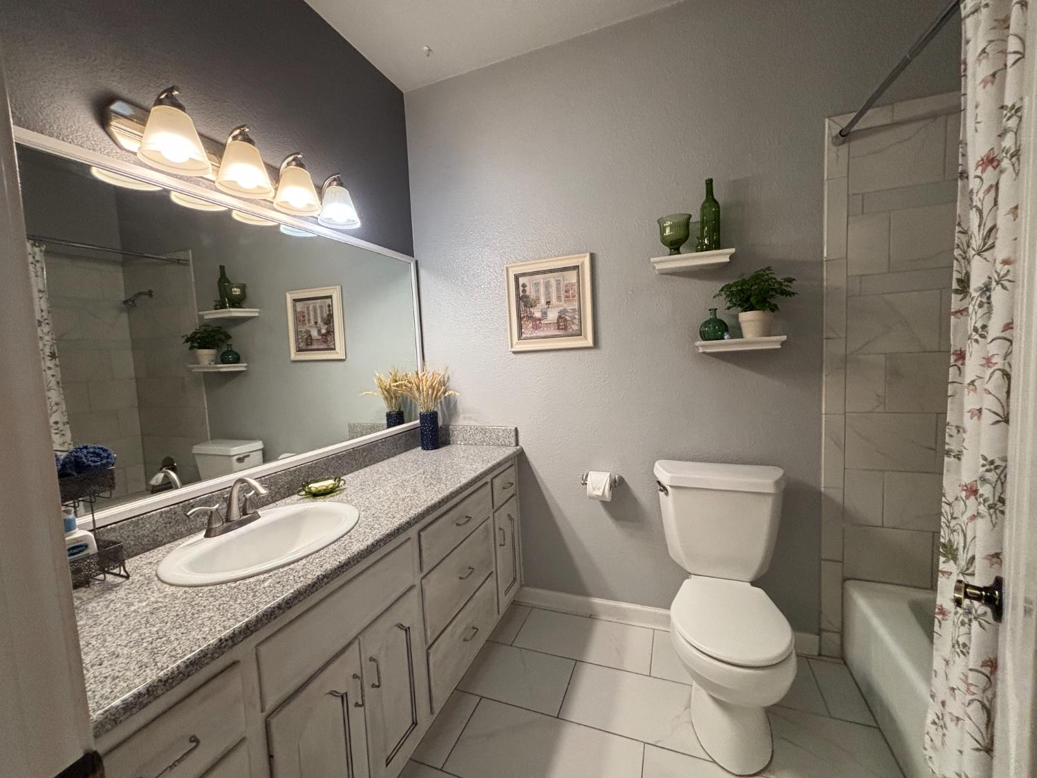 Lockeford, California, 95237-9662, United States, 3 Bedrooms Bedrooms, ,2 BathroomsBathrooms,Residential,For Sale,1891581
