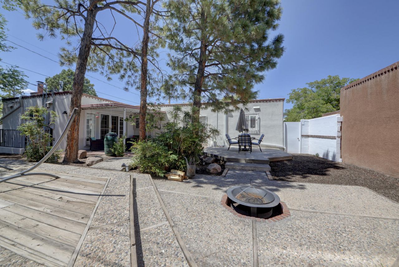 Albuquerque, New Mexico, 87108, United States, 3 Bedrooms Bedrooms, ,4 BathroomsBathrooms,Residential,For Sale,1903433