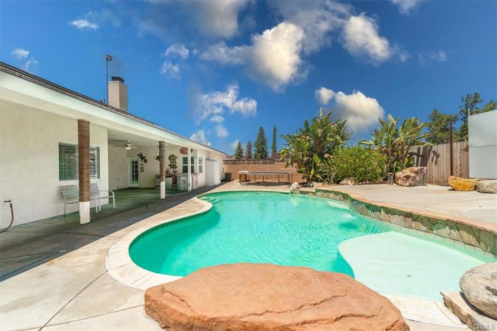 Hemet, California, 92544, United States, 4 Bedrooms Bedrooms, ,2 BathroomsBathrooms,Residential,For Sale,1899336