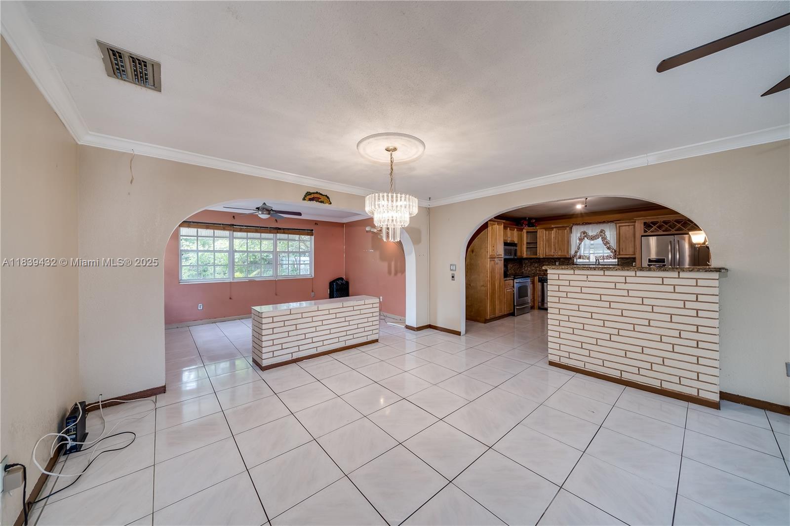 Hollywood, Florida, 33024, United States, 3 Bedrooms Bedrooms, ,2 BathroomsBathrooms,Residential,For Sale,1892932