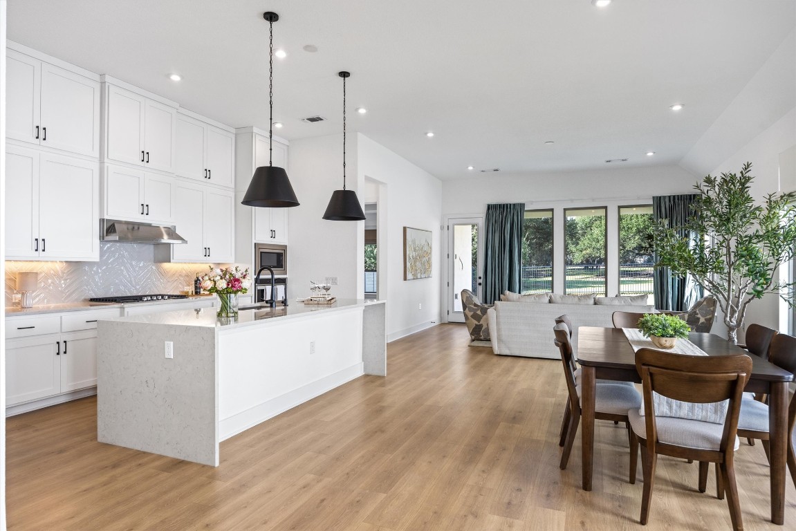 Georgetown, Texas, 78628, United States, 2 Bedrooms Bedrooms, ,3 BathroomsBathrooms,Residential,For Sale,1967490