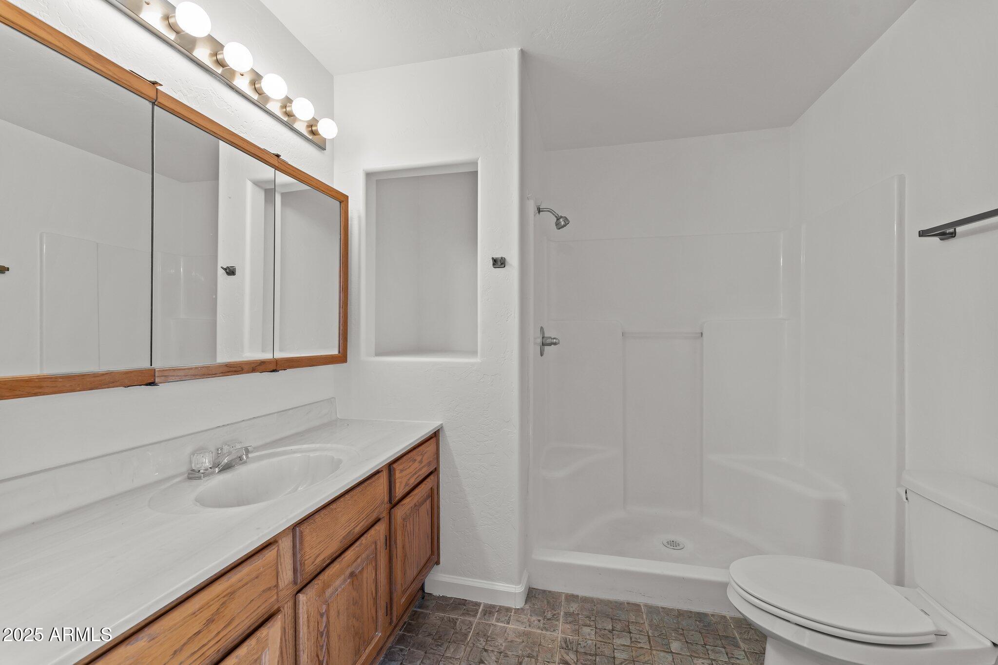 Wickenburg, Arizona, 85390, United States, 3 Bedrooms Bedrooms, ,3 BathroomsBathrooms,Residential,For Sale,1915938