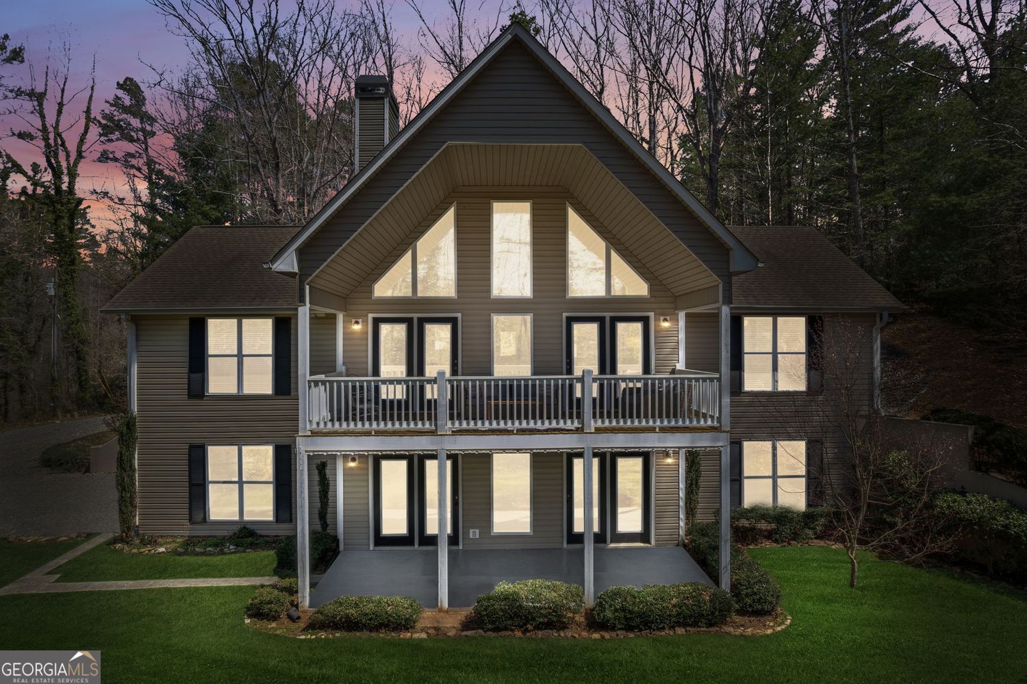 Blairsville, Georgia, 30512, United States, 4 Bedrooms Bedrooms, ,3 BathroomsBathrooms,Residential,For Sale,1858971
