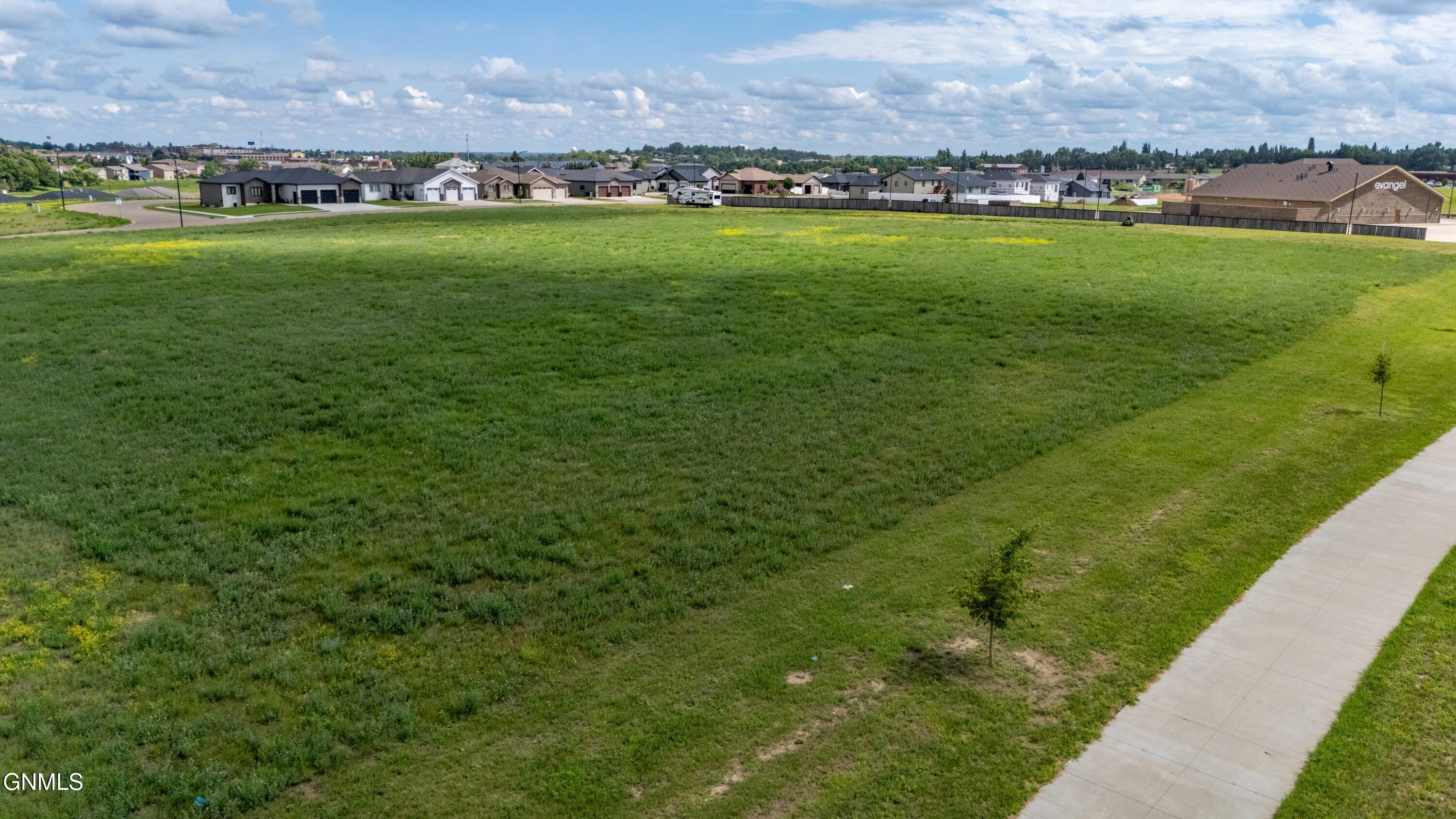 Dickinson, North Dakota, 58601, United States, ,Land,For Sale,1978348