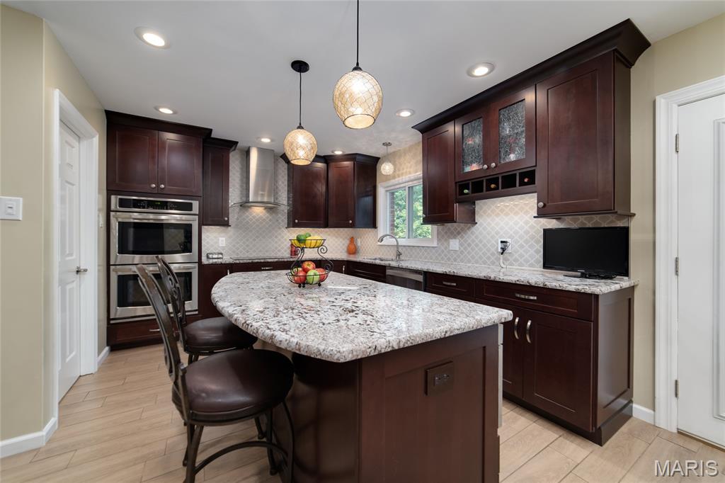 Chesterfield, Missouri, 63017, United States, 4 Bedrooms Bedrooms, ,3 BathroomsBathrooms,Residential,For Sale,1966337