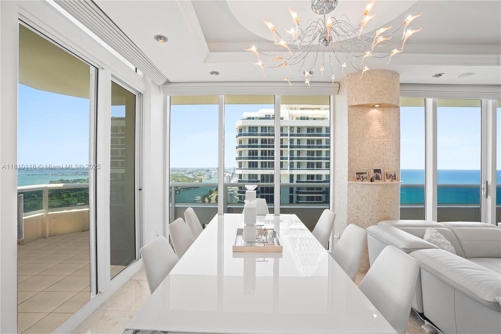 Miami Beach, Florida, 33140, United States, 2 Bedrooms Bedrooms, ,2 BathroomsBathrooms,Residential,For Sale,1838386