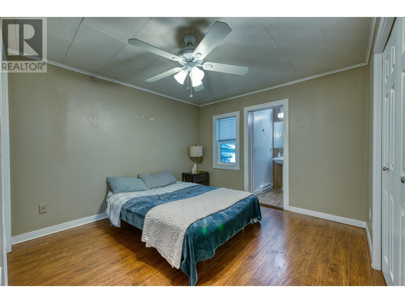 KELOWNA, British Columbia, V1Y 6S9, CA, 5 Bedrooms Bedrooms, ,3 BathroomsBathrooms,Residential,For Sale,1876948