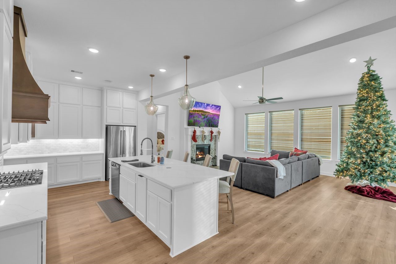 Porter, Texas, 77365, United States, 4 Bedrooms Bedrooms, ,5 BathroomsBathrooms,Residential,For Sale,1992843