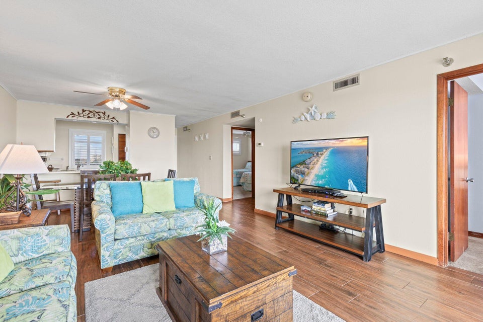 Destin, Florida, 32541, United States, 2 Bedrooms Bedrooms, ,2 BathroomsBathrooms,Residential,For Sale,1861744