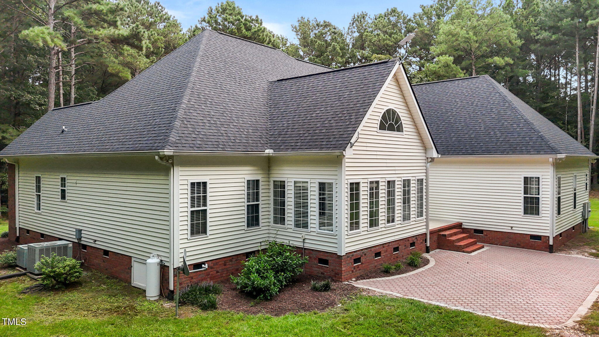 Smithfield, North Carolina, 27577, United States, 3 Bedrooms Bedrooms, ,4 BathroomsBathrooms,Residential,For Sale,1933670