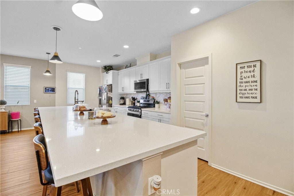 Hesperia, California, 92344, United States, 4 Bedrooms Bedrooms, ,3 BathroomsBathrooms,Residential,For Sale,2016924