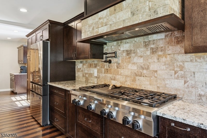North Caldwell Boro, New Jersey, 07006, United States, 4 Bedrooms Bedrooms, ,2 BathroomsBathrooms,Residential,For Sale,1924454