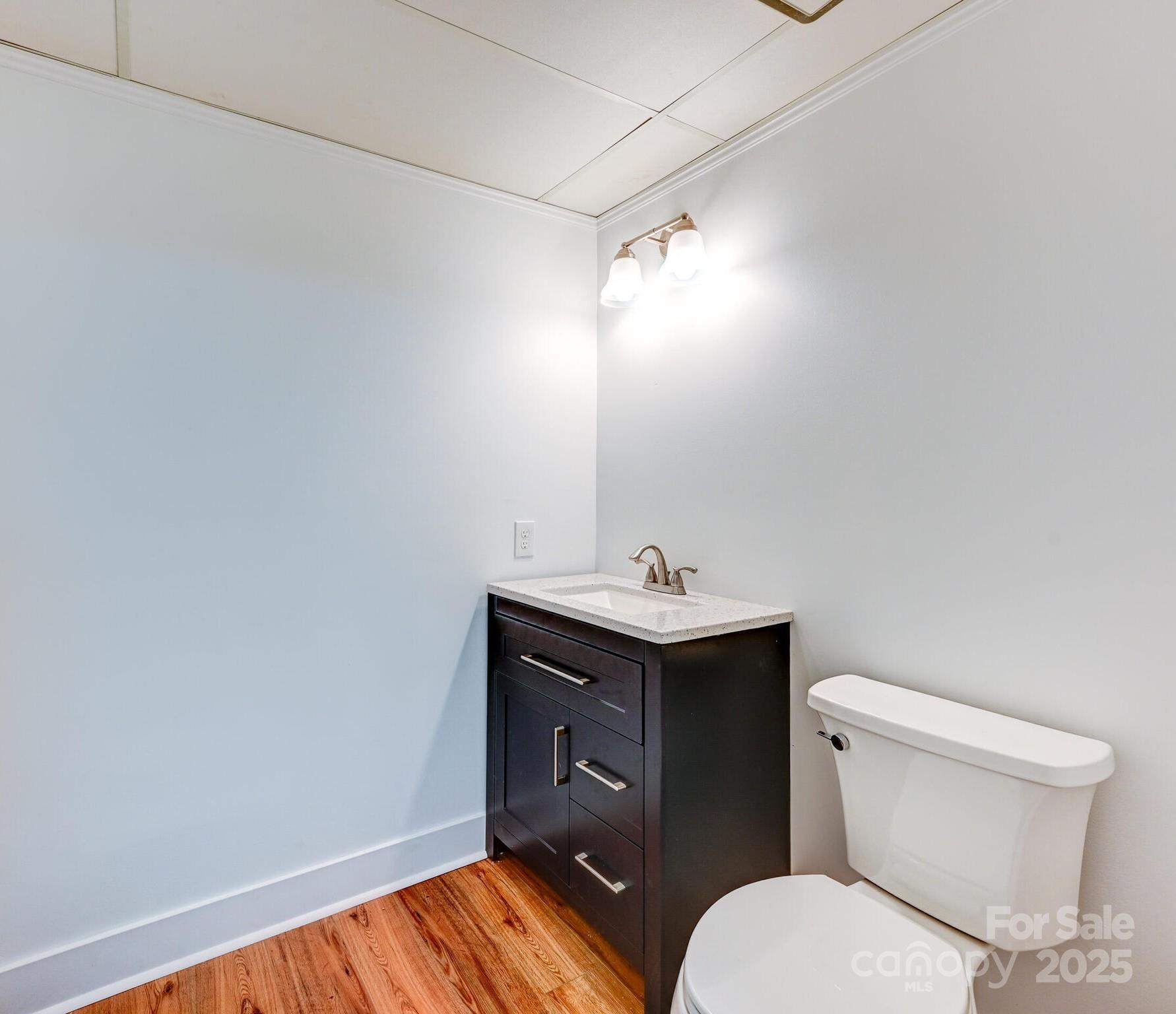 Hendersonville, North Carolina, 28739, United States, 3 Bedrooms Bedrooms, ,3 BathroomsBathrooms,Residential,For Sale,1890960