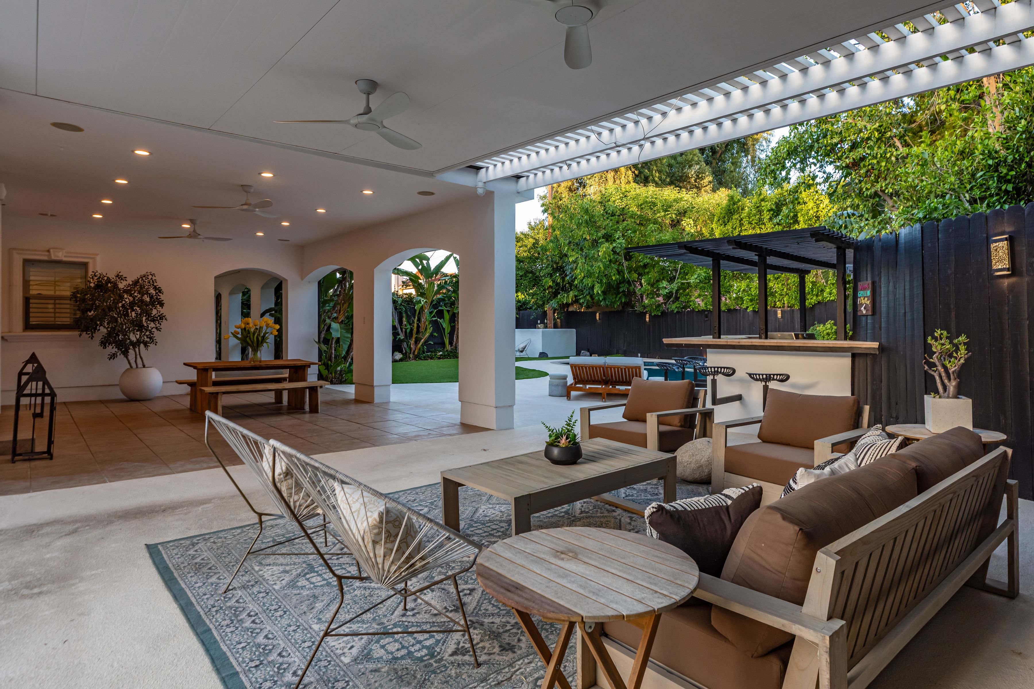 Thoughtfully Reimagined Tarzana Estate - 物件實景