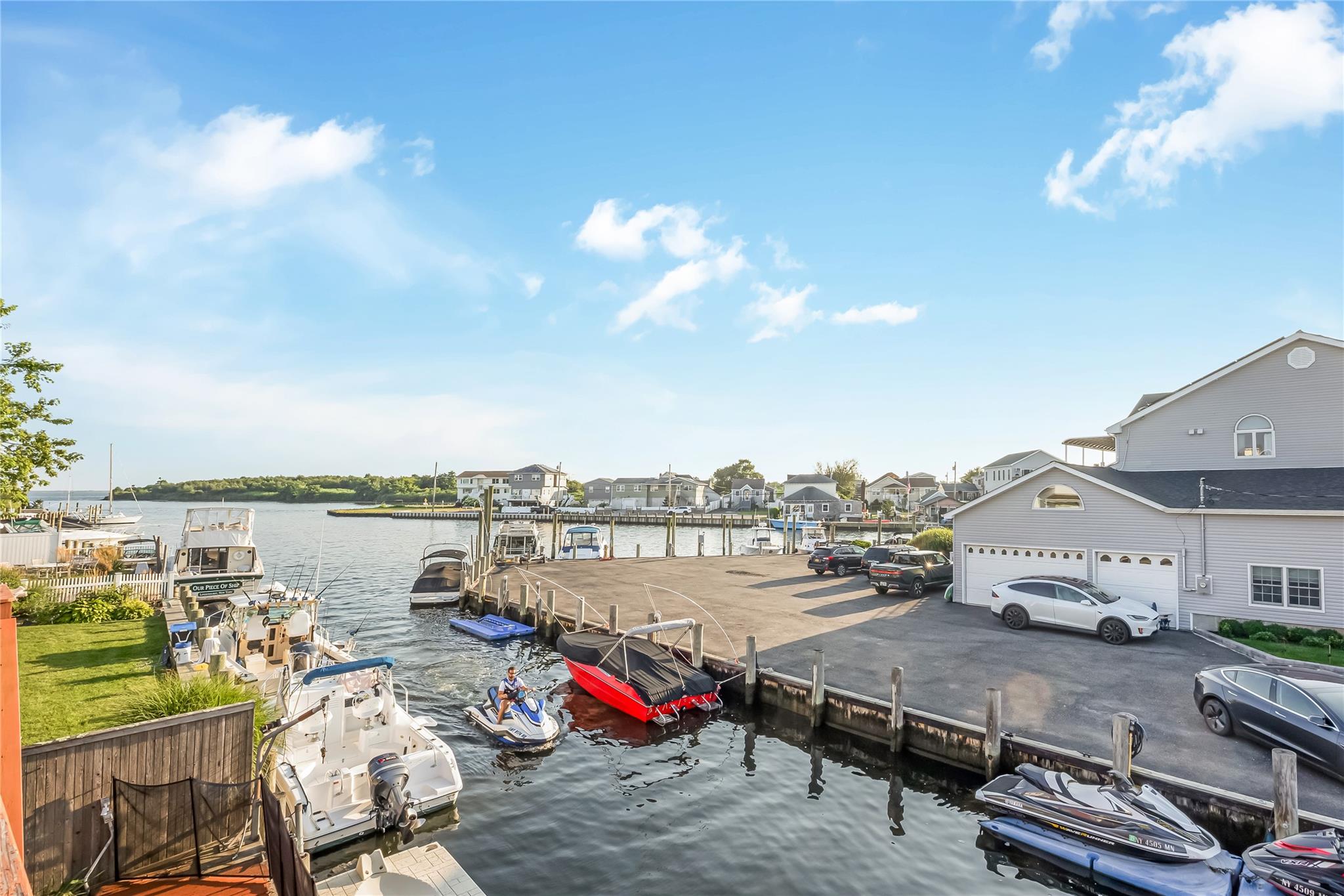 Lindenhurst, New York, 11757, United States, 3 Bedrooms Bedrooms, ,3 BathroomsBathrooms,Residential,For Sale,1915812
