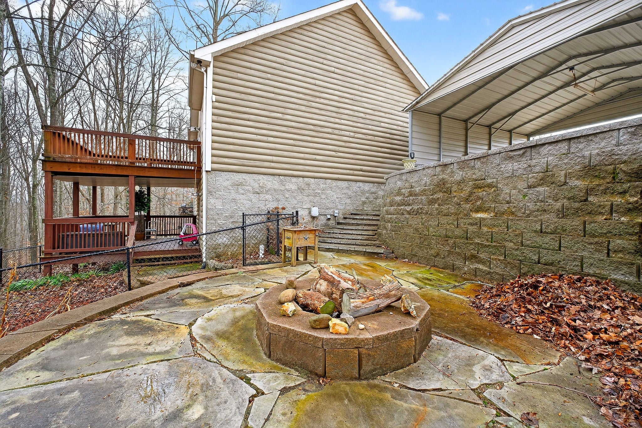 Smithville, Tennessee, 37166, United States, 4 Bedrooms Bedrooms, ,3 BathroomsBathrooms,Residential,For Sale,2008233