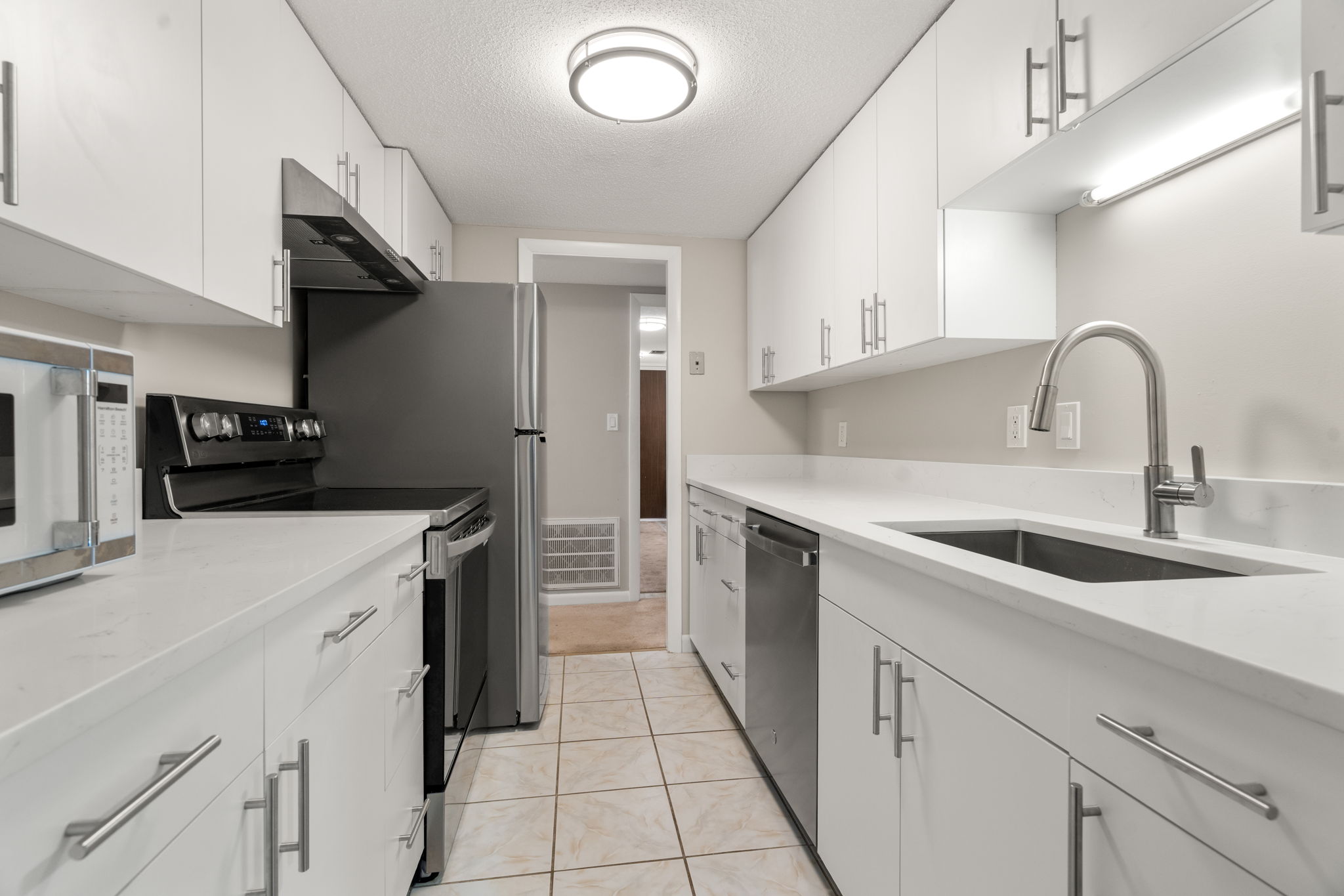  55 Brian Drive, Stoughton, MA, 02072 - 物件實景