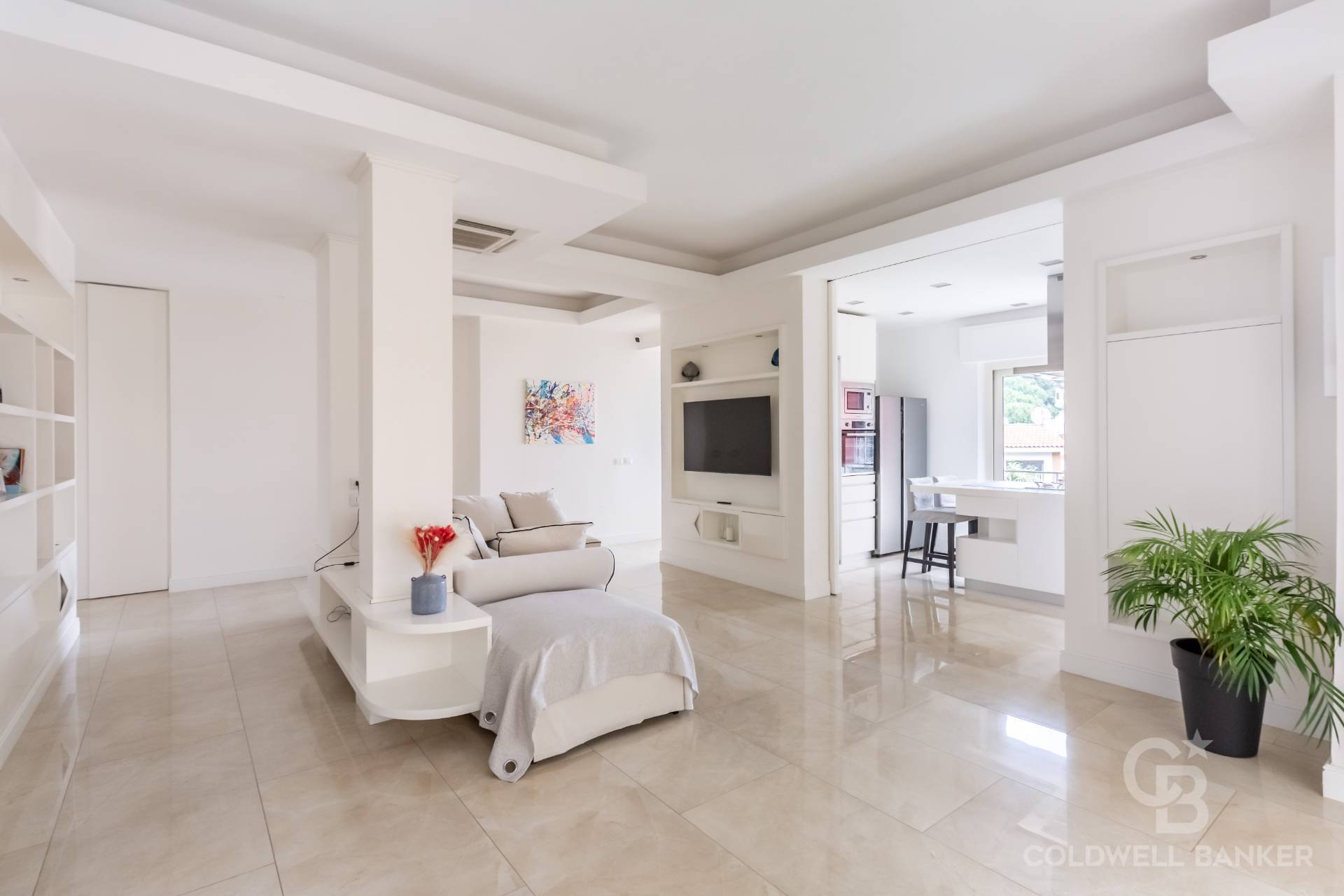 Roma, Roma, 00100, IT, 3 Bedrooms Bedrooms, ,3 BathroomsBathrooms,Residential,For Sale,1932847