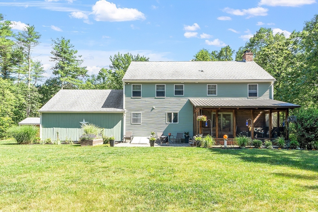Lunenburg, Massachusetts, 01462, United States, 4 Bedrooms Bedrooms, ,3 BathroomsBathrooms,Residential,For Sale,1885321