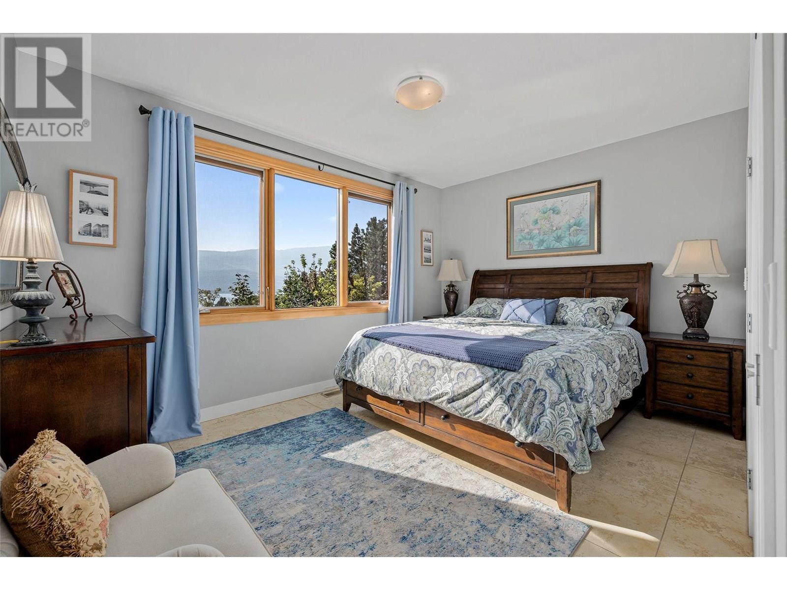 LAKE COUNTRY, British Columbia, V4V 1B3, CA, 5 Bedrooms Bedrooms, ,4 BathroomsBathrooms,Residential,For Sale,1883697