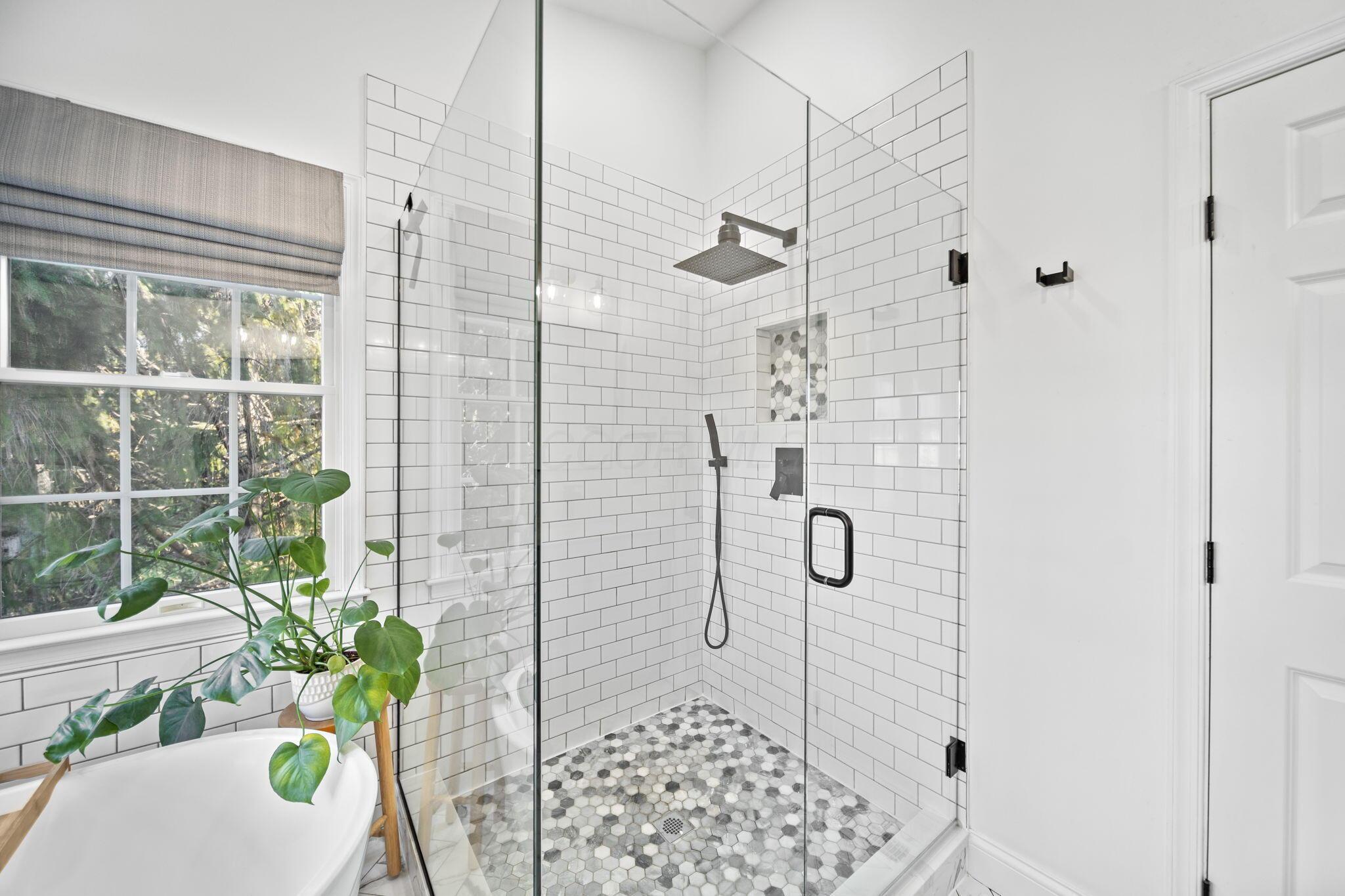 New Albany, Ohio, 43054, United States, 4 Bedrooms Bedrooms, ,3 BathroomsBathrooms,Residential,For Sale,1988234