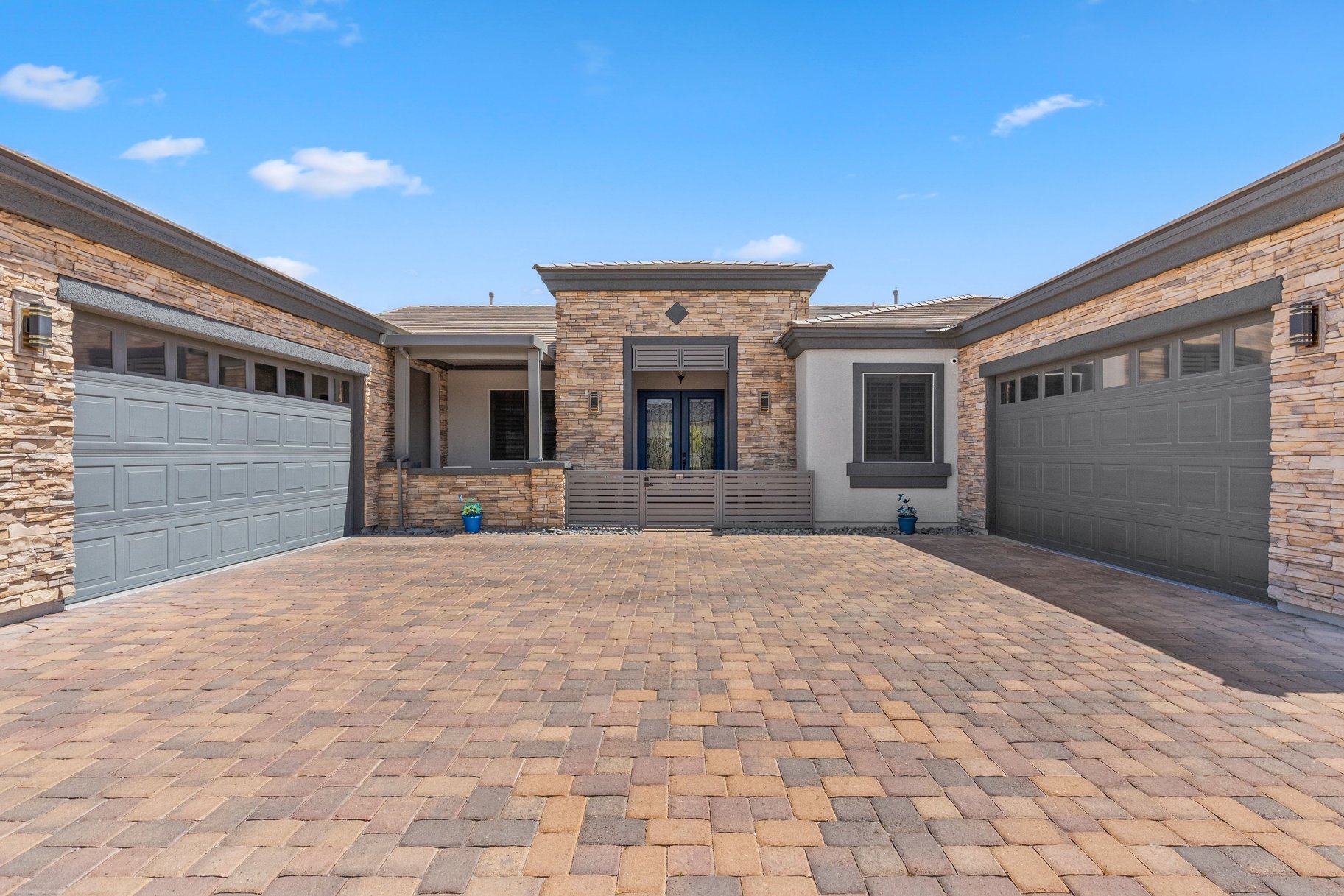  Over Half-Acre Lot Estate with No HOA & Endless Flexibility - 物件實景