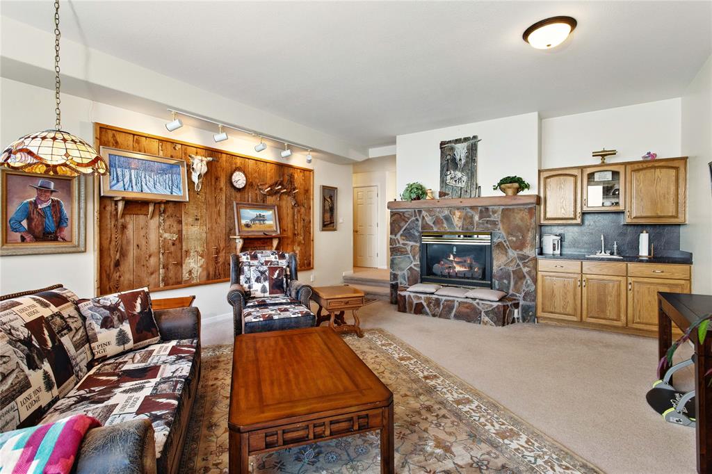 Polson, Montana, 59860, United States, 4 Bedrooms Bedrooms, ,4 BathroomsBathrooms,Residential,For Sale,1984394