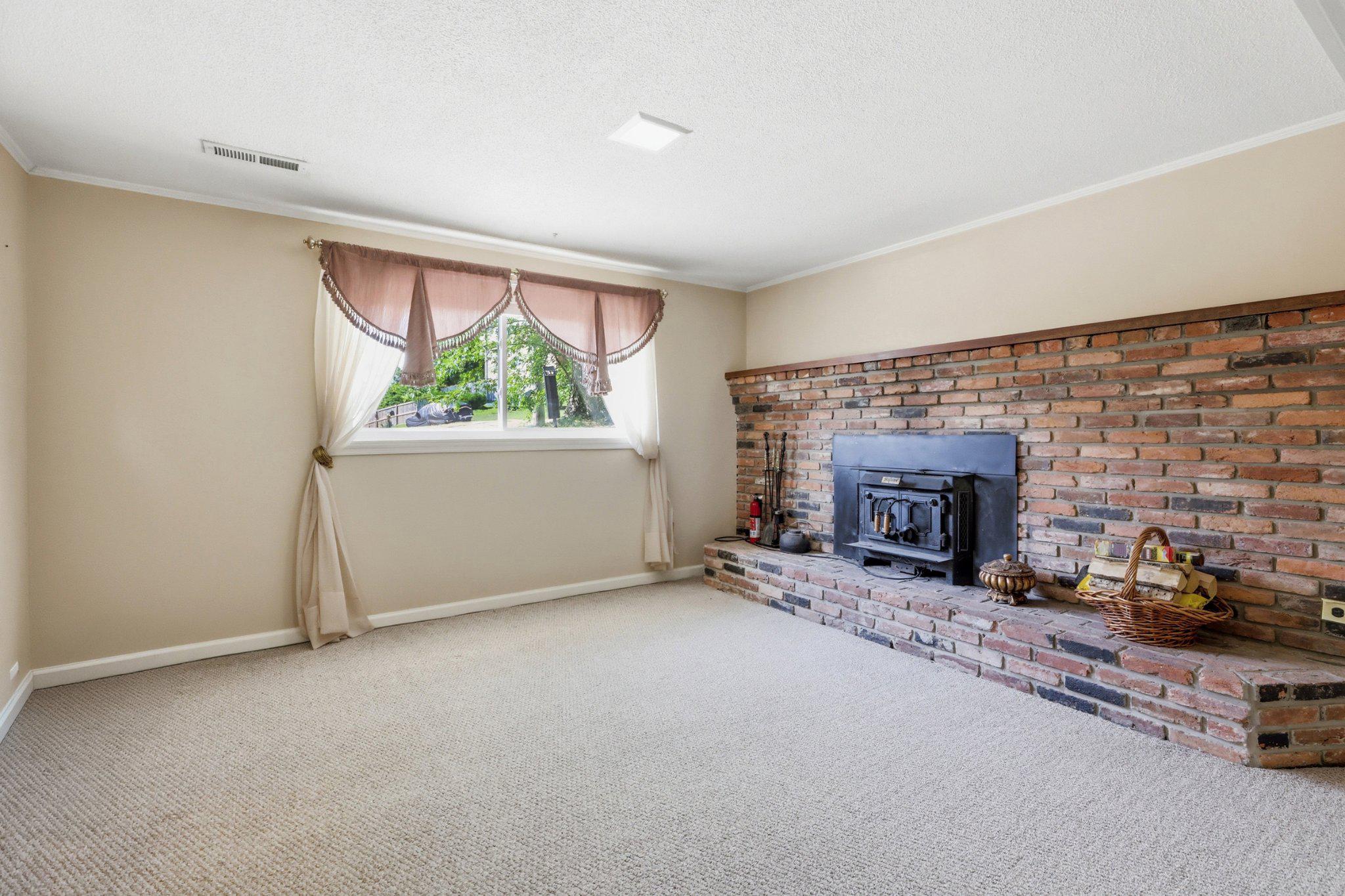  13015 Chalfont Avenue, Fort Washington, MD, 20744 - 物件實景