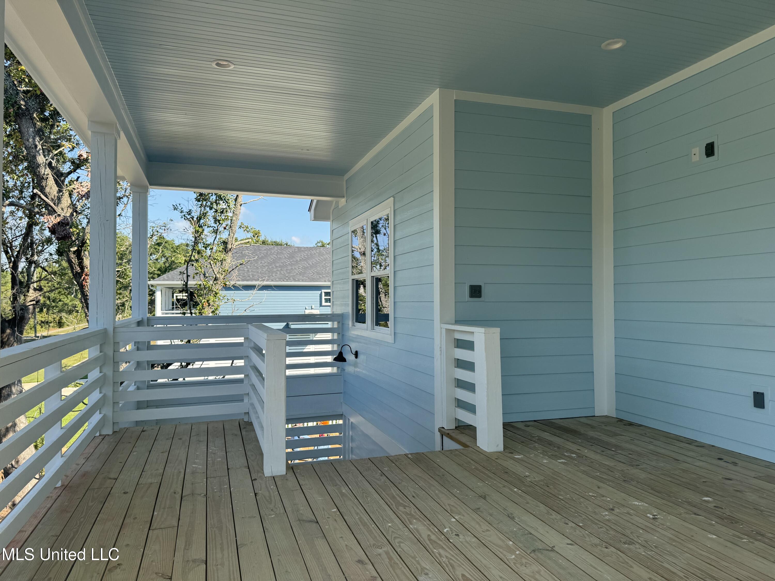 Pass Christian, Mississippi, 39571, United States, 4 Bedrooms Bedrooms, ,3 BathroomsBathrooms,Residential,For Sale,1966629