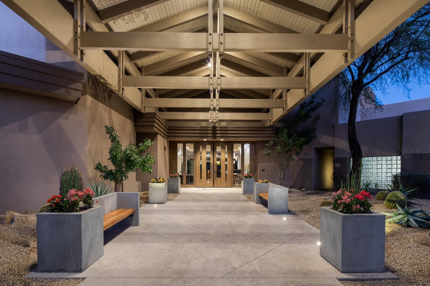  7180 E Thirsty Cactus Lane  Scottsdale, AZ - 物件實景