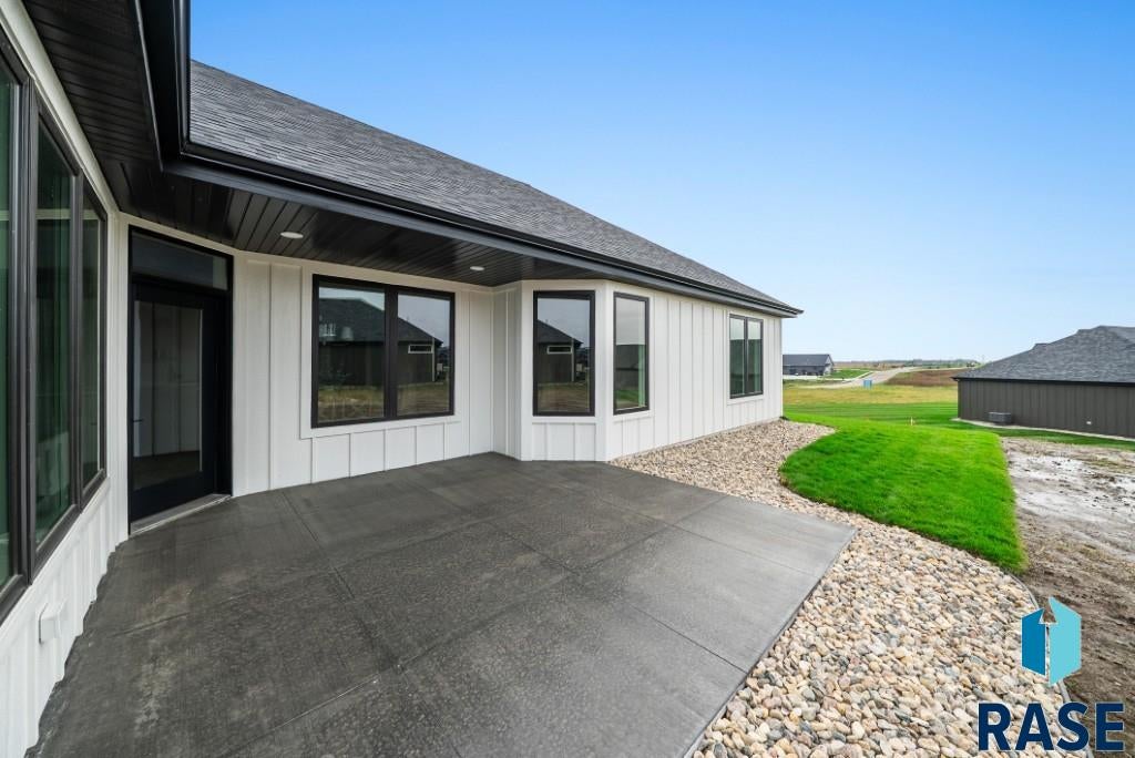 Sioux Falls, South Dakota, 57110, United States, 2 Bedrooms Bedrooms, ,2 BathroomsBathrooms,Residential,For Sale,2005980