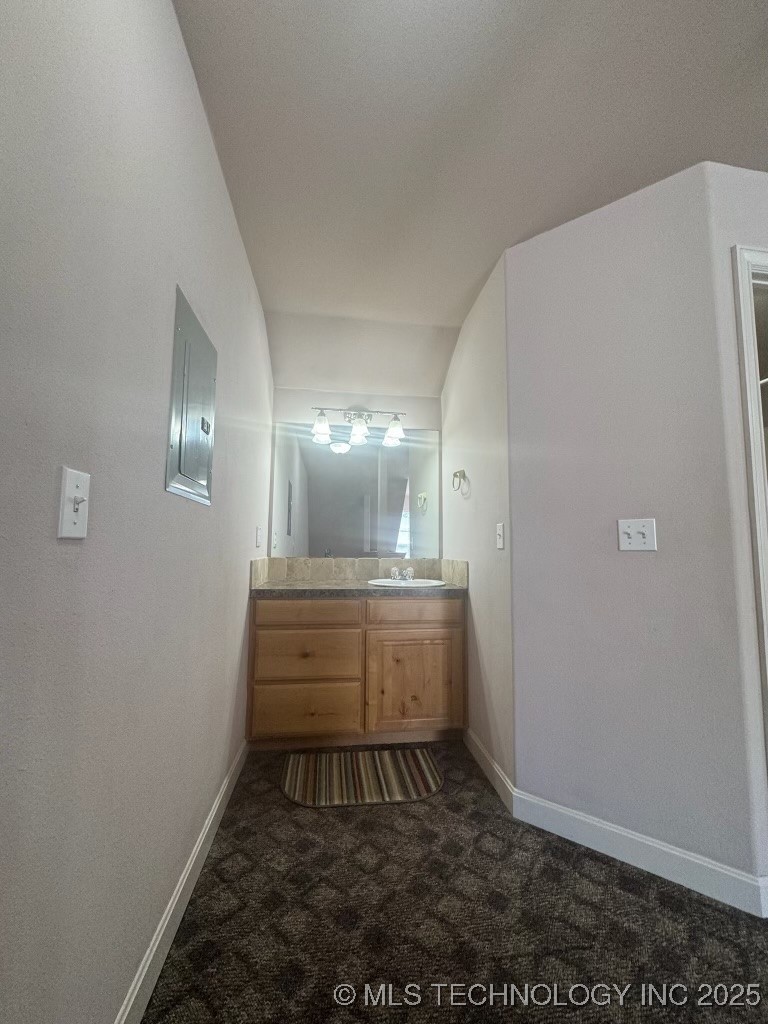 Tahlequah, Oklahoma, 74464, United States, 6 Bedrooms Bedrooms, ,8 BathroomsBathrooms,Residential,For Sale,1932775