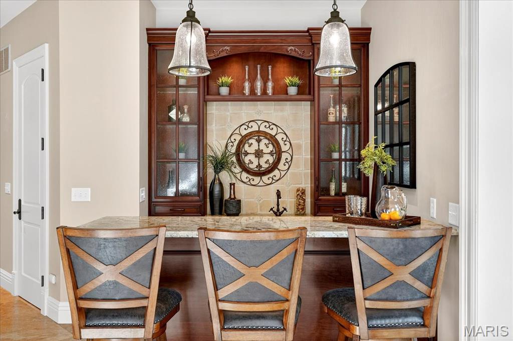 Town and Country, Missouri, 63141, United States, 6 Bedrooms Bedrooms, ,7 BathroomsBathrooms,Residential,For Sale,1992956