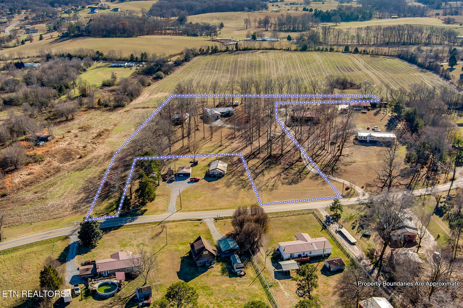 Loudon, Tennessee, 37774, United States, 3 Bedrooms Bedrooms, ,3 BathroomsBathrooms,Residential,For Sale,2013606