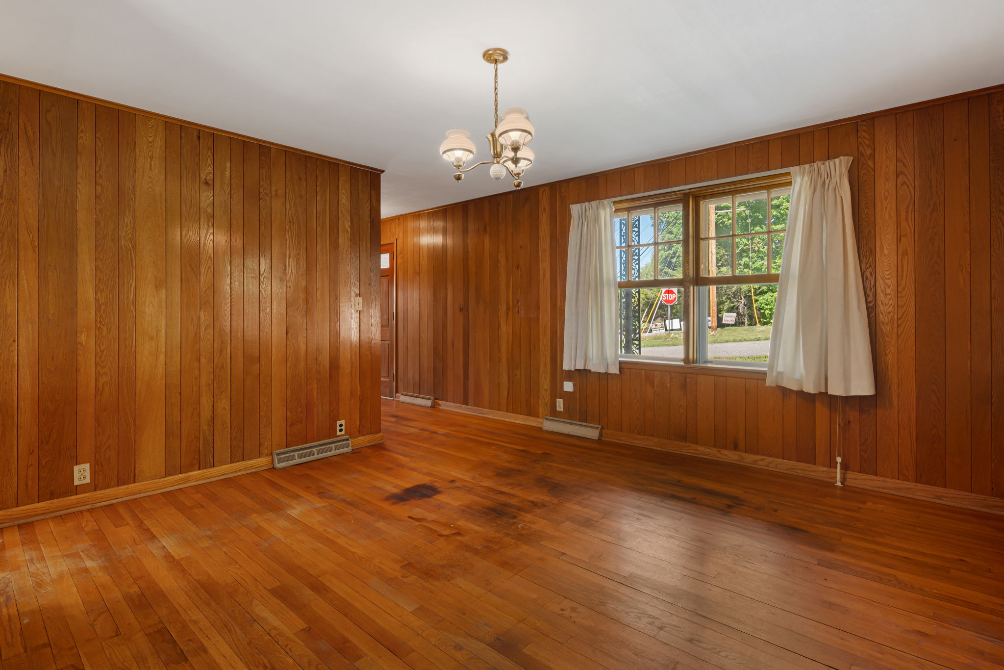 Mars Hill, North Carolina, 28754, United States, 5 Bedrooms Bedrooms, ,3 BathroomsBathrooms,Residential,For Sale,2049468
