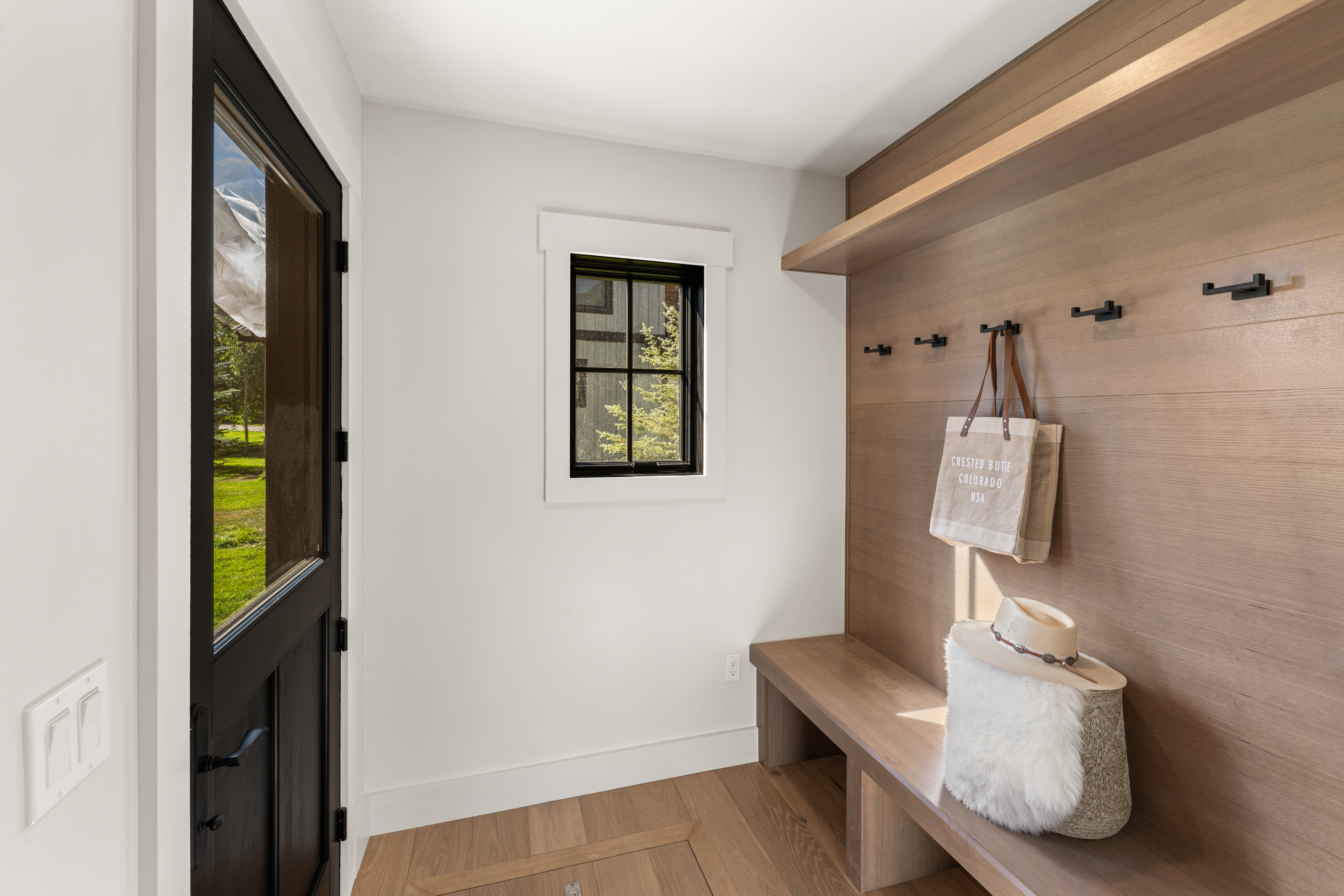  Newly Built End-Unit Townhome Offers The Ultimate Mountain LIfestyle - 物件實景