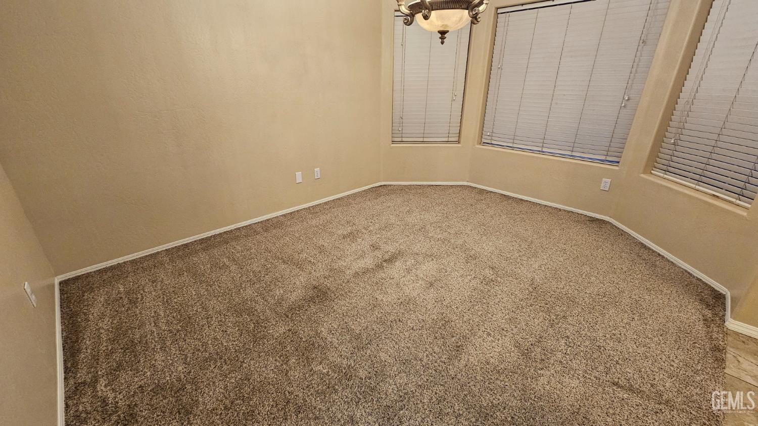 Bakersfield, California, 93312, United States, 4 Bedrooms Bedrooms, ,3 BathroomsBathrooms,Residential,For Sale,1940074