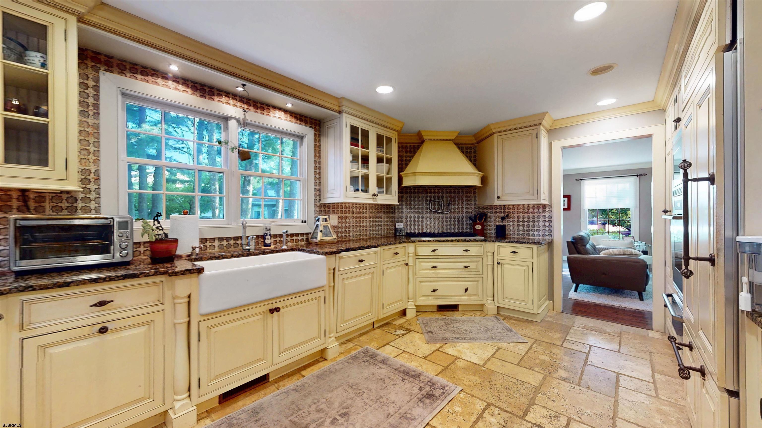 Linwood, New Jersey, 08221, United States, 6 Bedrooms Bedrooms, ,5 BathroomsBathrooms,Residential,For Sale,1975811