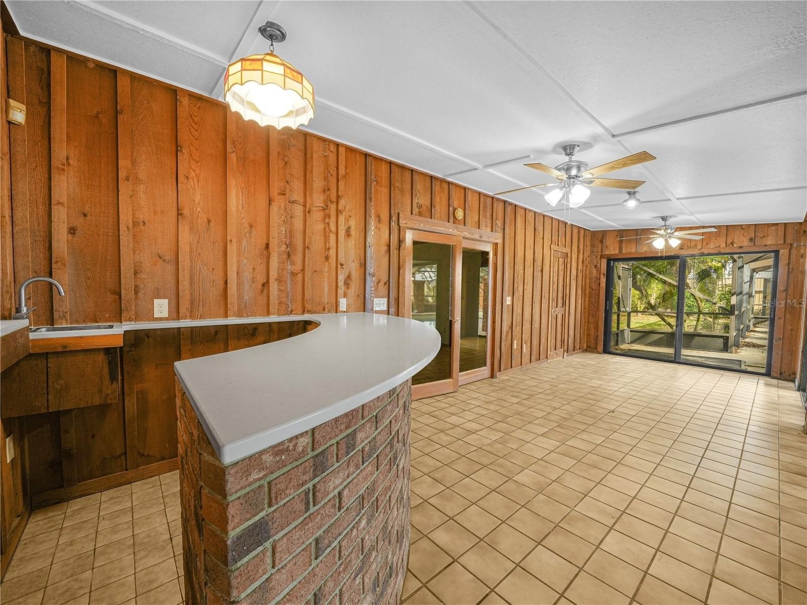 FROSTPROOF, Florida, 33843, United States, 6 Bedrooms Bedrooms, ,3 BathroomsBathrooms,Residential,For Sale,2006124