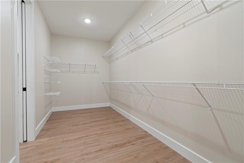 Carrollton, Georgia, 30116, United States, 5 Bedrooms Bedrooms, ,4 BathroomsBathrooms,Residential,For Sale,1998185