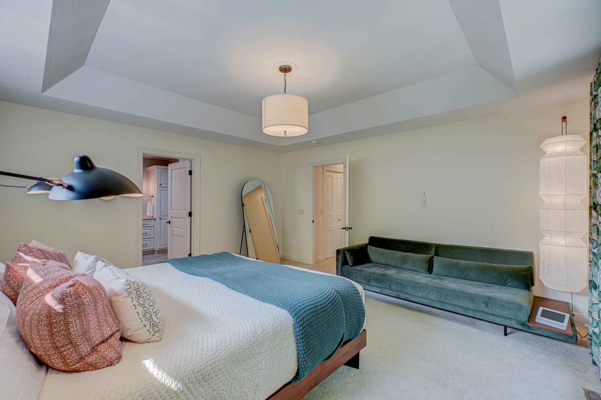 Eau Claire, Wisconsin, 54701, United States, 6 Bedrooms Bedrooms, ,2 BathroomsBathrooms,Residential,For Sale,1992855