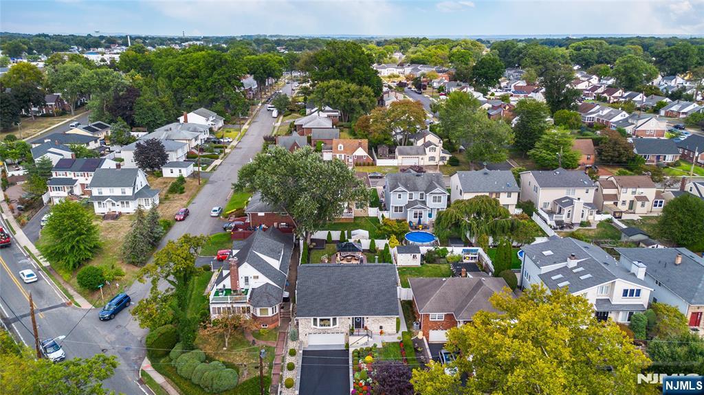 Elmwood Park, New Jersey, 07407, United States, 3 Bedrooms Bedrooms, ,3 BathroomsBathrooms,Residential,For Sale,1941820