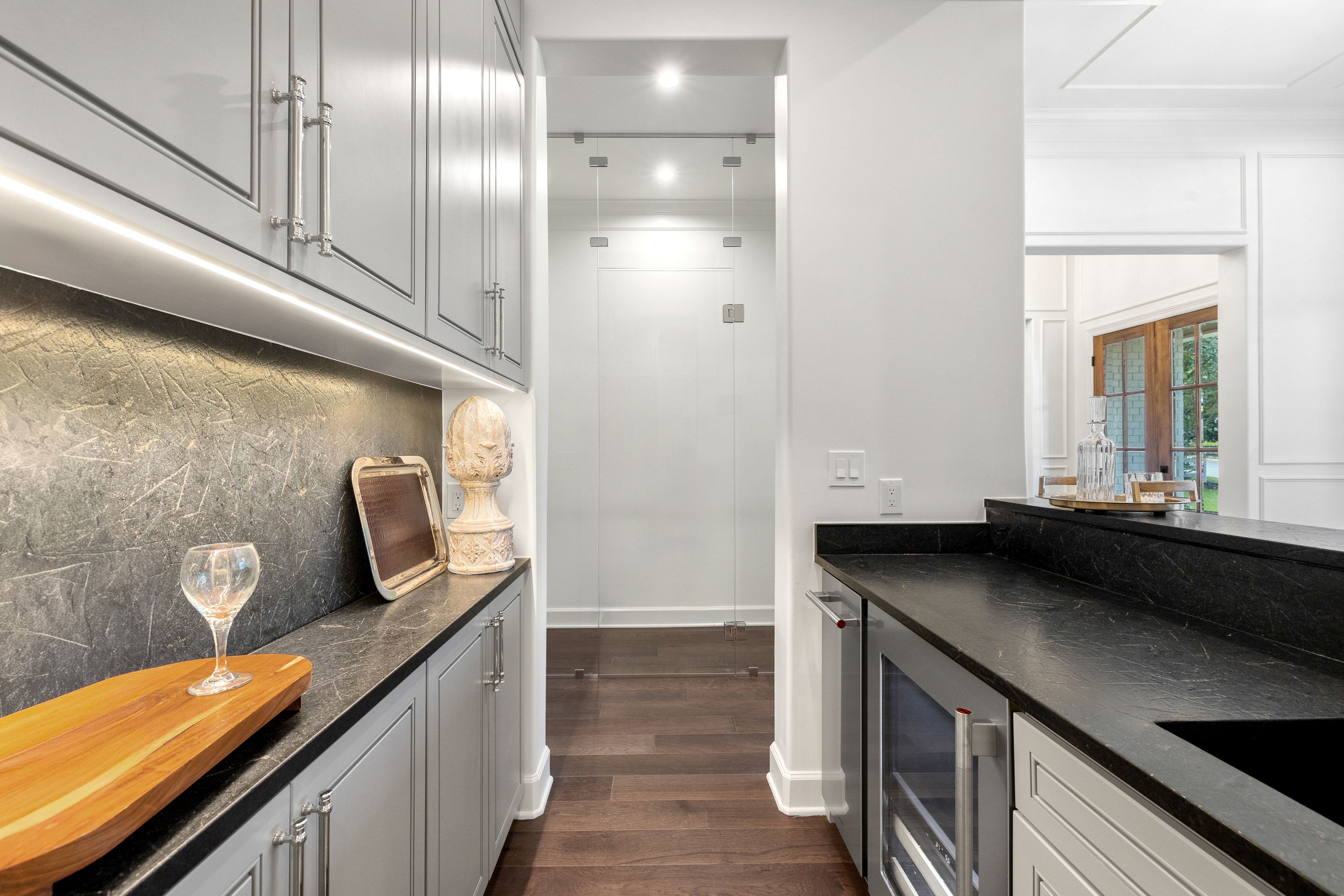  Modern Elegance in Alamo Heights - 物件實景